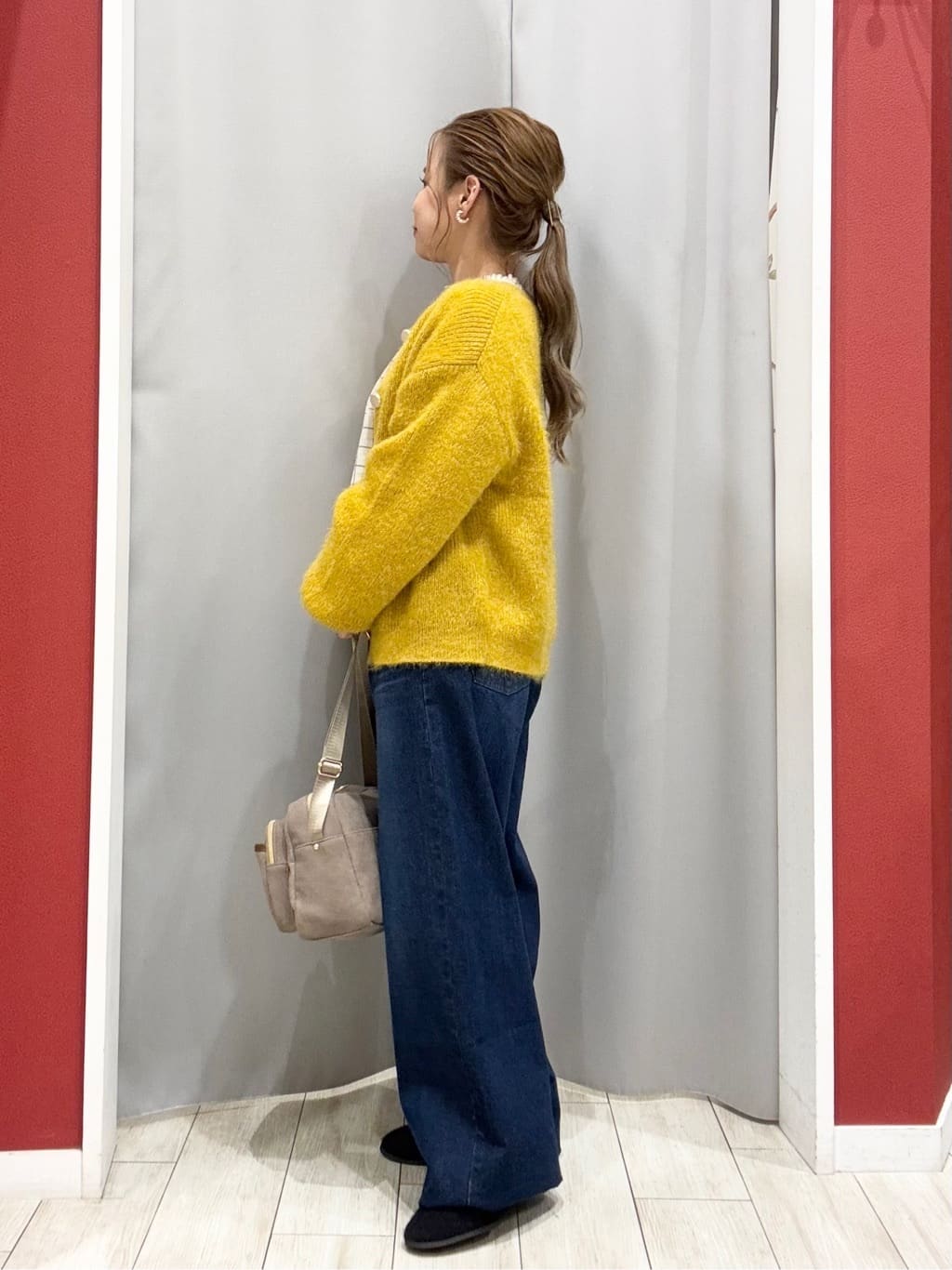 shioさんの「SHOO･LA･RUE｜ギャザーネックが女性らしさをプラスする ハイネックブラウス」を使ったコーディネート