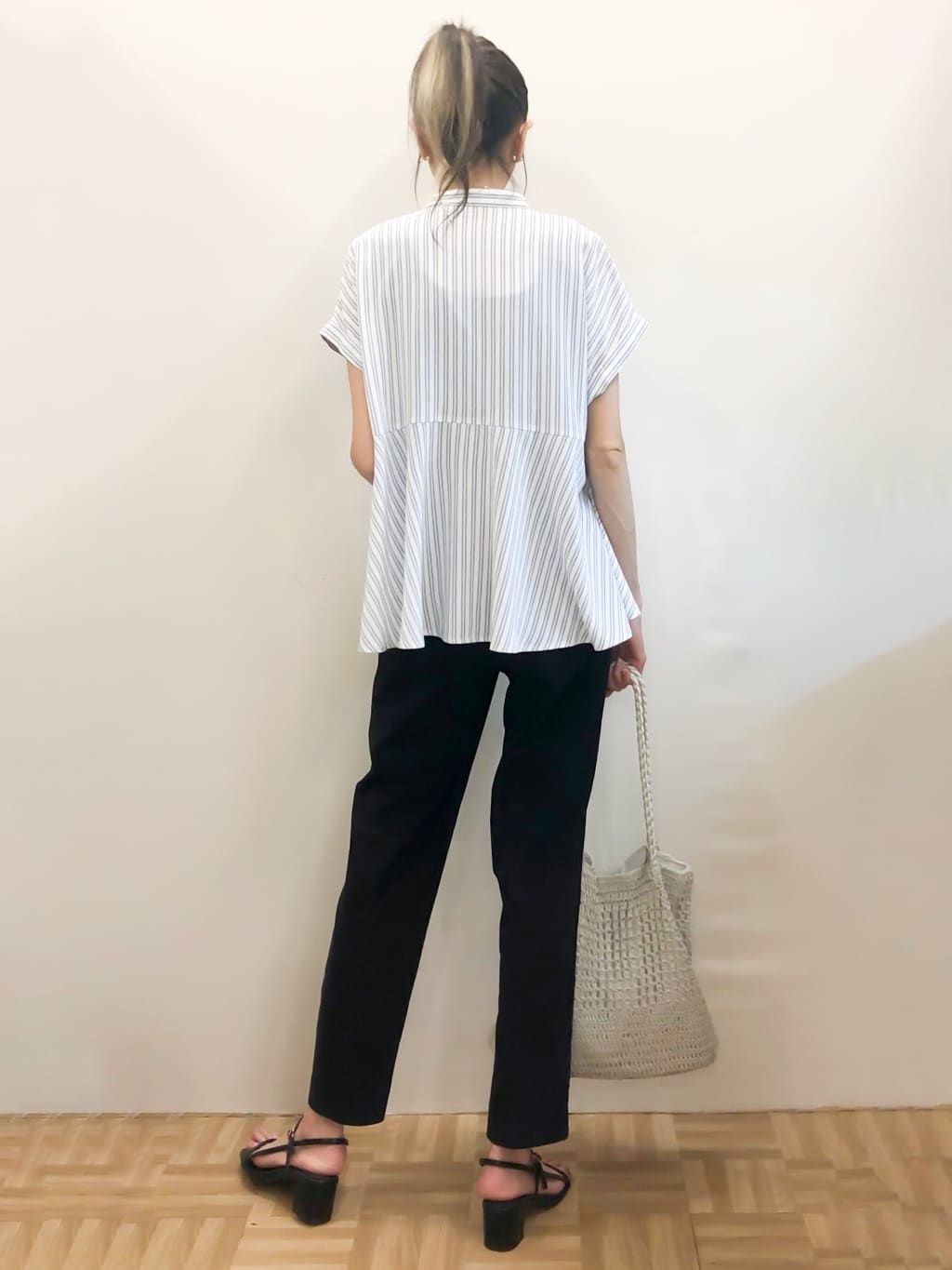 HATORIさんの「grove｜キレイも動きやすさも　美脚見えハイパーストレッチパンツ」を使ったコーディネート