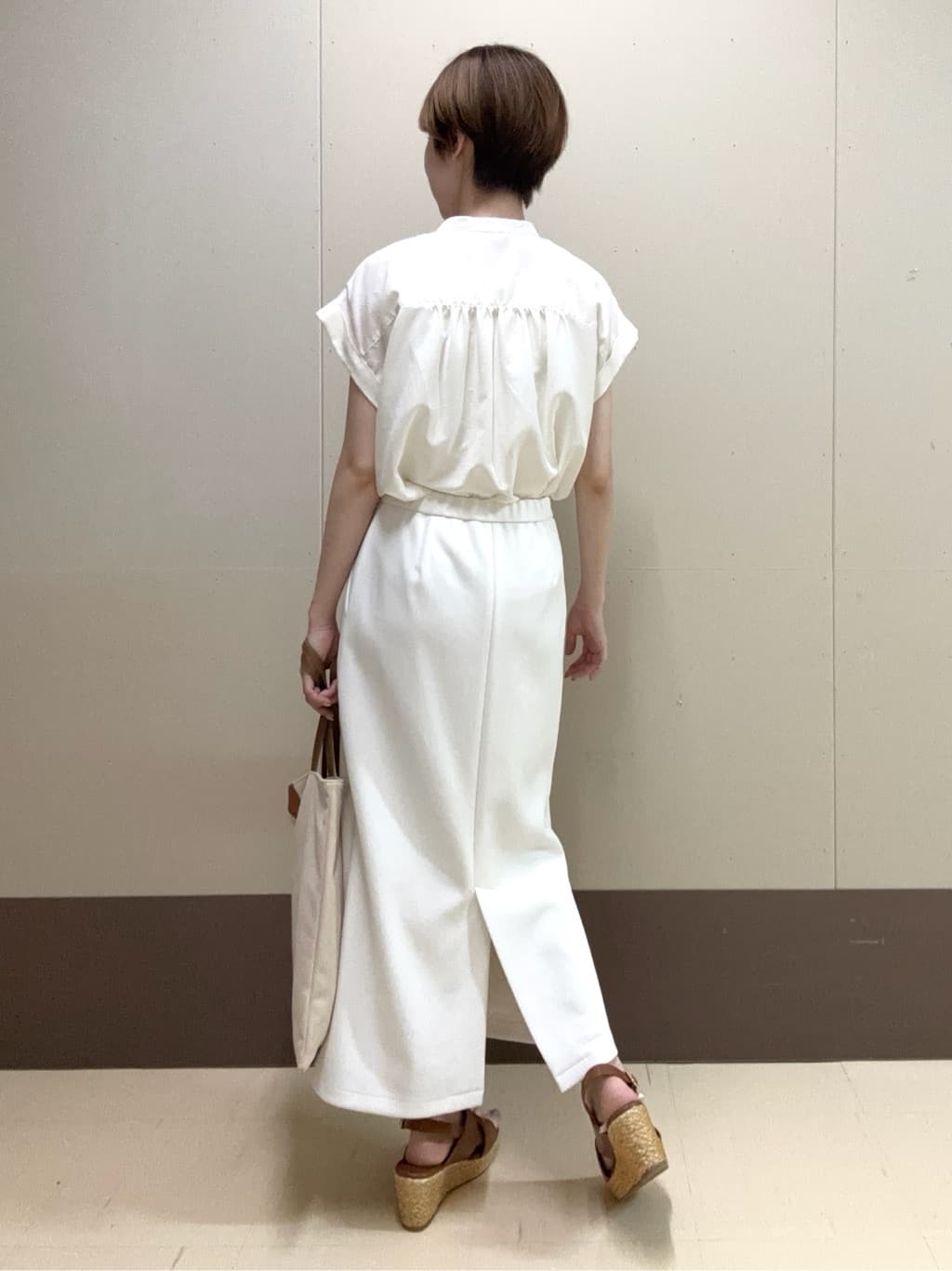 mioさんの「UNTITLED｜【後ろウエストゴム/ストレッチ性/オンオフ】ジャージナロースカート」を使ったコーディネート