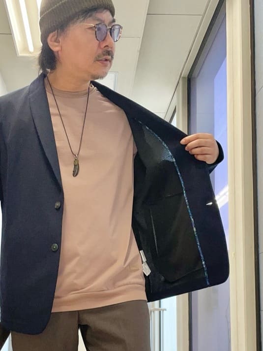 MAKOTO AIさんの「TAKEO KIKUCHI｜【尾州織】ショールカラー カーディガン」を使ったコーディネート