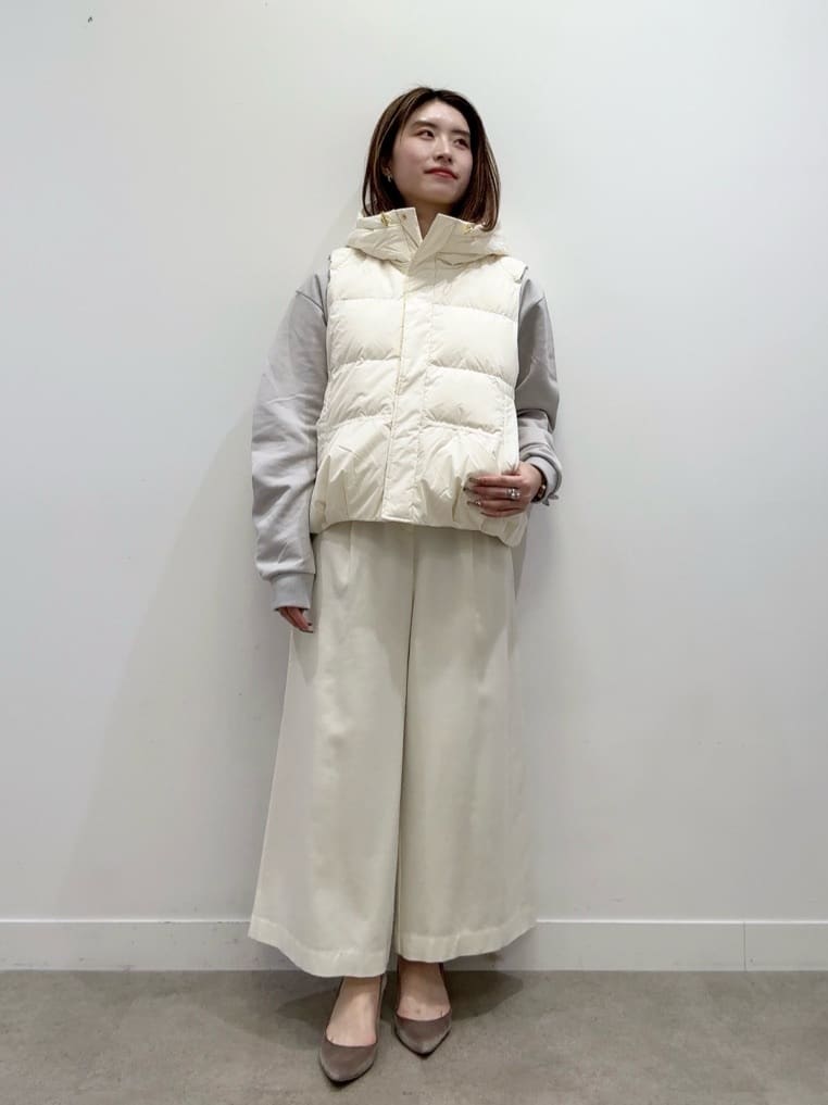 Suma Una本部スタッフさんの「SunaUna｜◆【COLLECTION LINE】レース付プルオーバー」を使ったコーディネート