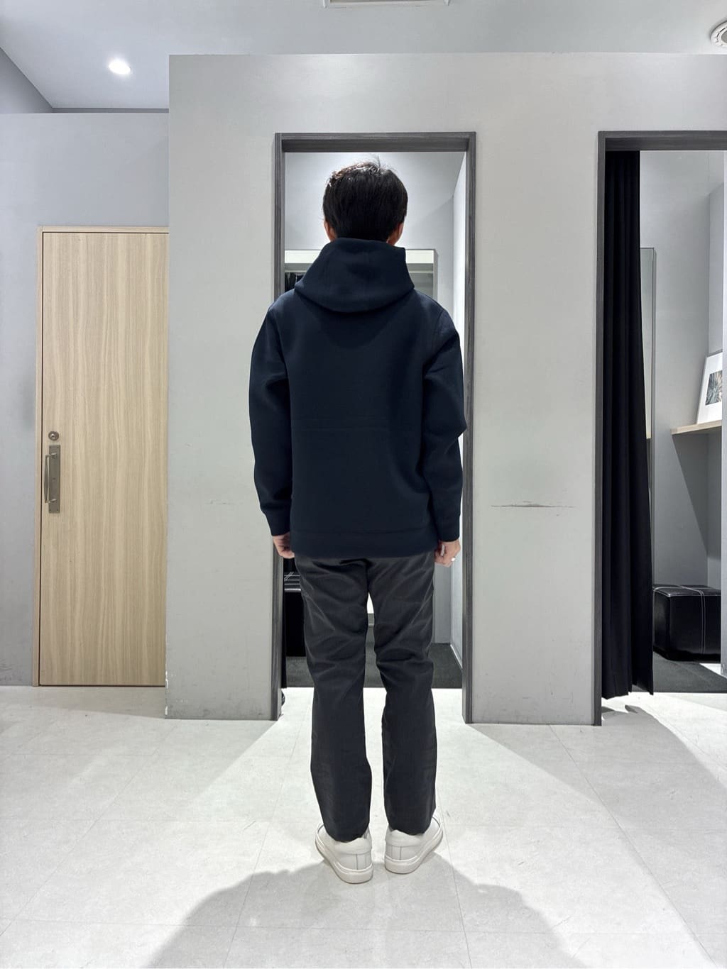 わいずみさんの「TAKEO KIKUCHI｜【袖取り外し可】デタッチャブル ダウンブルゾン」を使ったコーディネート