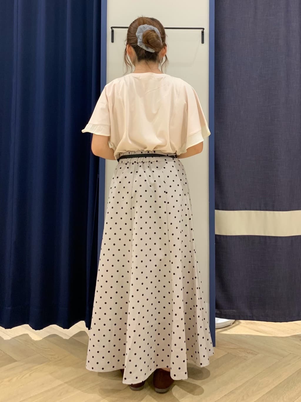 mokaさんの「grove｜【UVカット/二の腕カバー】1枚で着映えするフレアスリーブデザイン」を使ったコーディネート