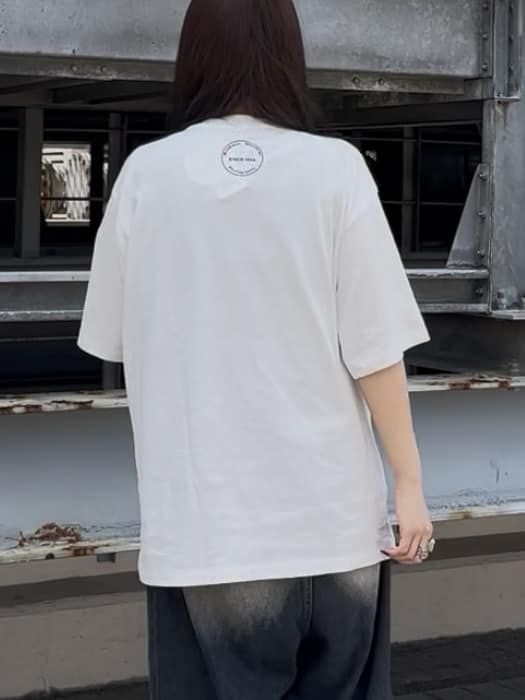 ミヅキさんの「tk.TAKEO KIKUCHI｜◆アンドリューマクリア フォトTシャツ」を使ったコーディネート