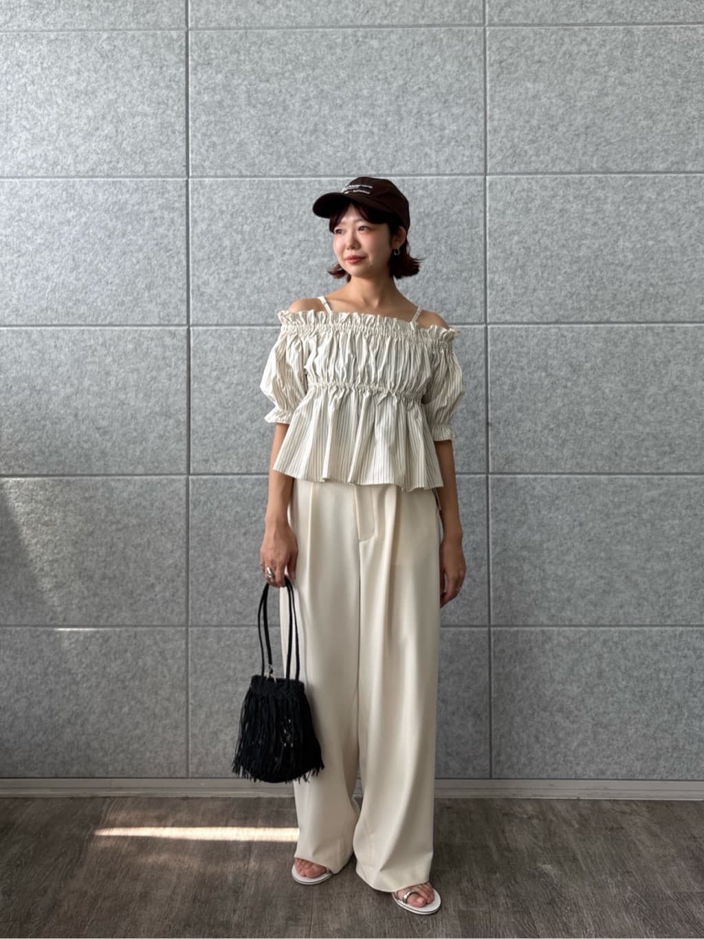UKIさんの「INDIVI｜バッククロスモードパンツ」を使ったコーディネート