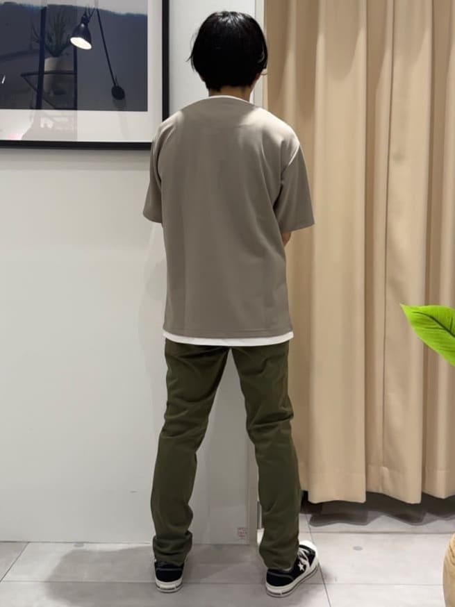 はさんの「THE SHOP TK｜ツイルキーネック半袖Tシャツ」を使ったコーディネート