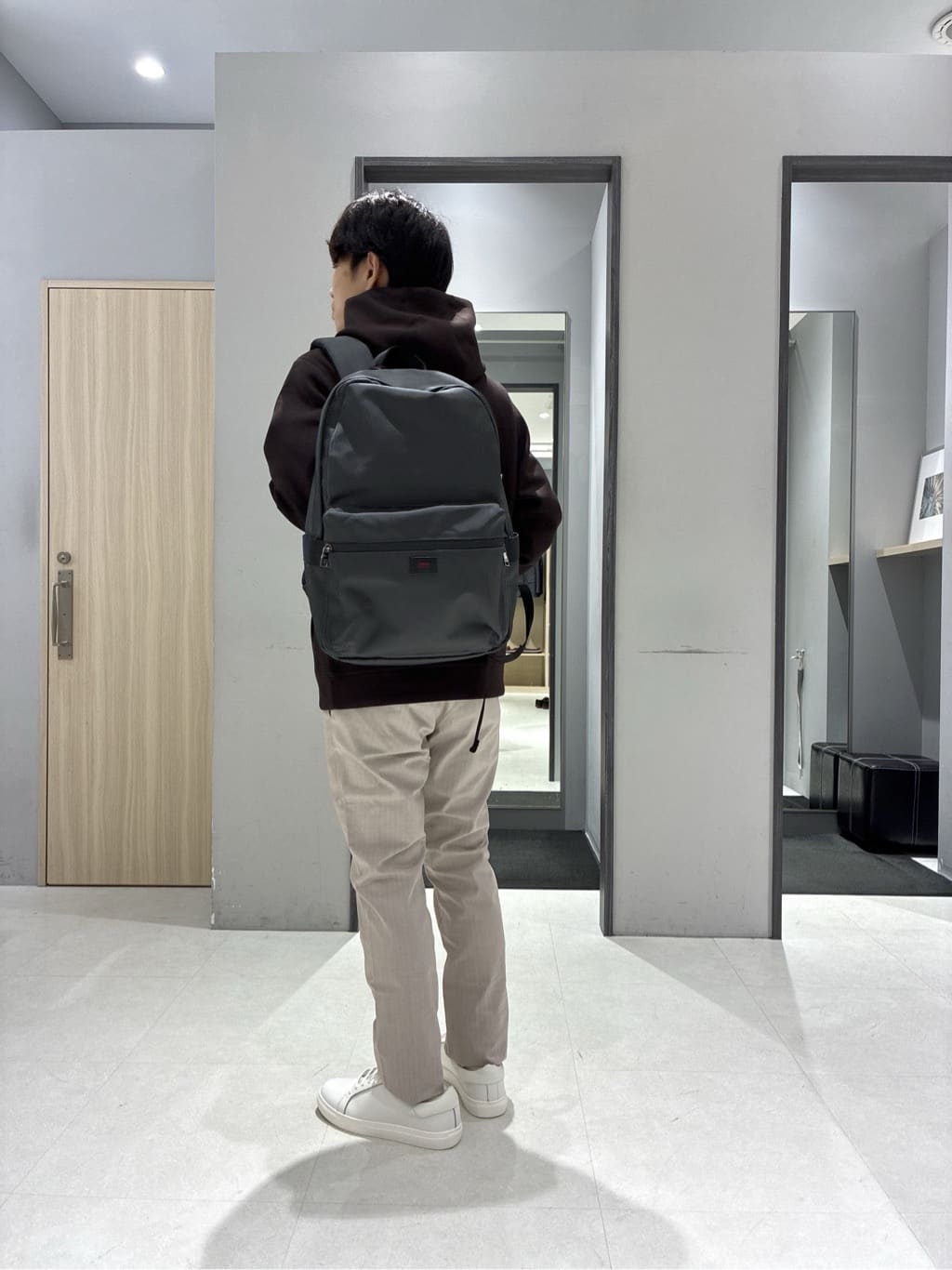 わいずみさんの「TAKEO KIKUCHI｜エアダン プルオーバー パーカー」を使ったコーディネート