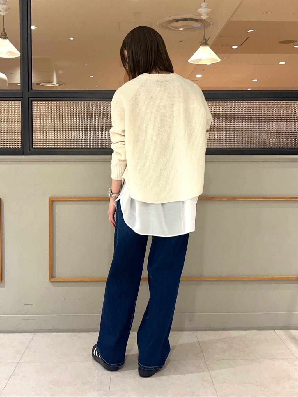 kumiさんの「INDIVI｜【洗える】ケーブルデザイン ラウンドヘムニット」を使ったコーディネート