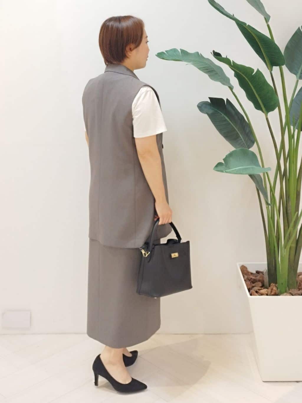 s u g iさんの「UNTITLED｜【セットアップ可/洗える】スラブテーラードカラージレ」を使ったコーディネート