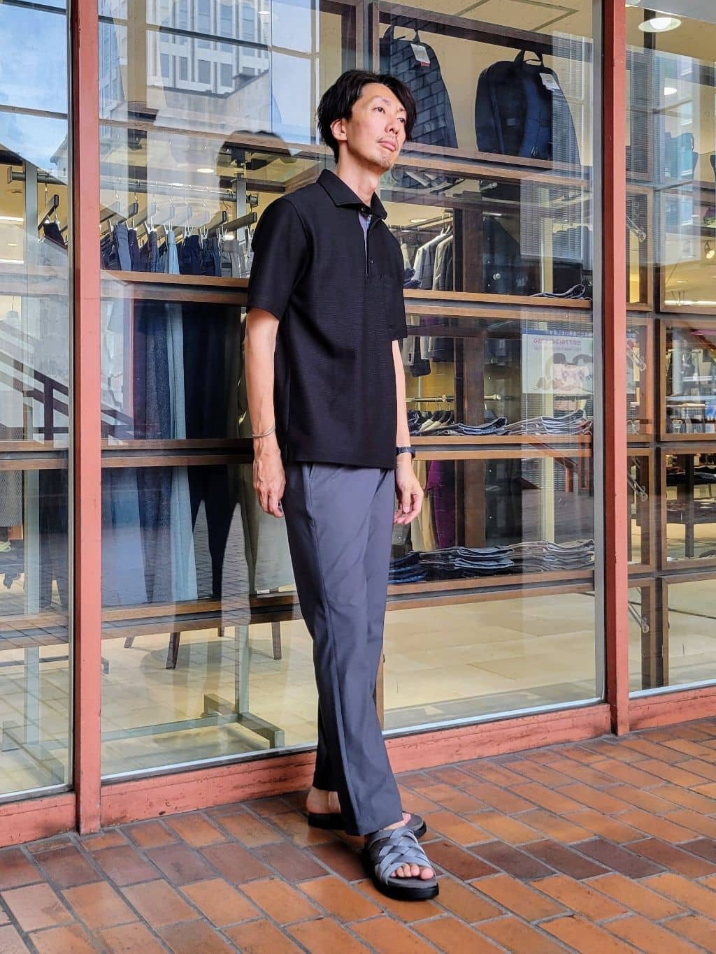 piroyaさんの「TAKEO KIKUCHI｜【抗菌防臭／9色5サイズ展開】ハニカムメランジ ポロシャツ」を使ったコーディネート