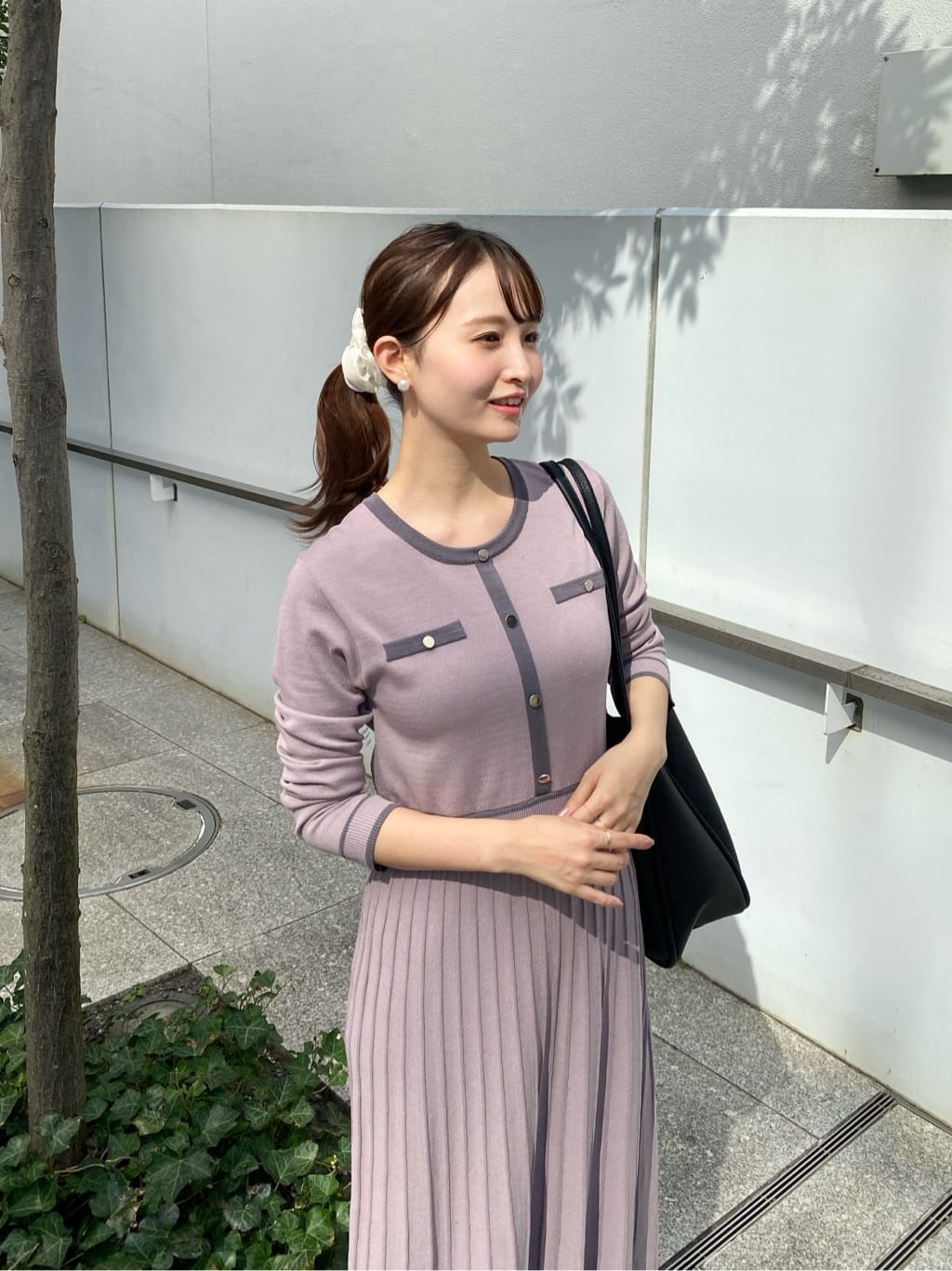 みさかさんの「index｜バイカラードッキング風ニットワンピース【洗濯機OK／抗ピル】」を使ったコーディネート