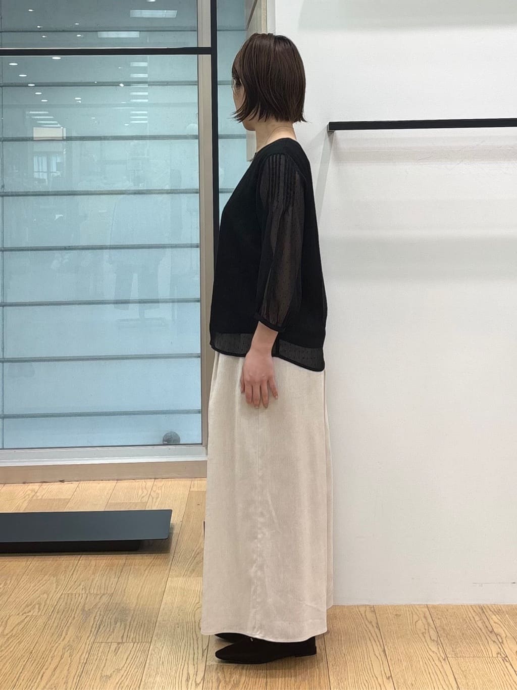 asamiさんの「INDIVI｜フロッキードットブラウス」を使ったコーディネート