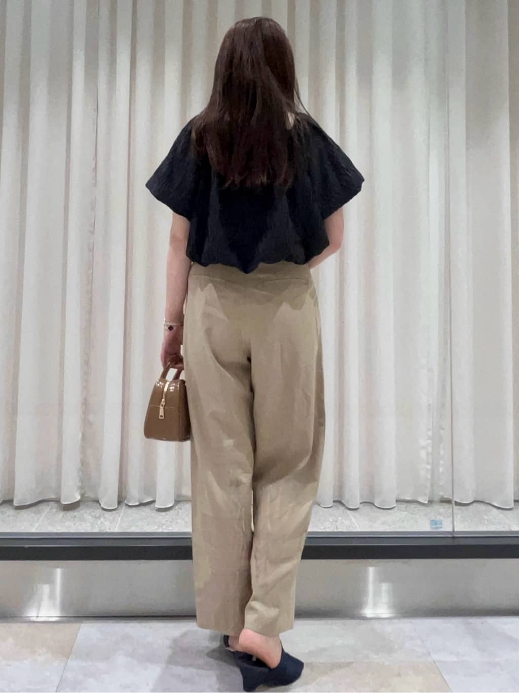 maiさんの「OPAQUE.CLIP｜ふくれジャカードバルーンブラウス【洗濯機洗い可】」を使ったコーディネート