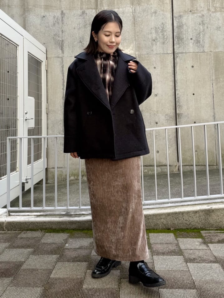 chさんの「THE SHOP TK｜起毛オンブレフリルブラウス」を使ったコーディネート