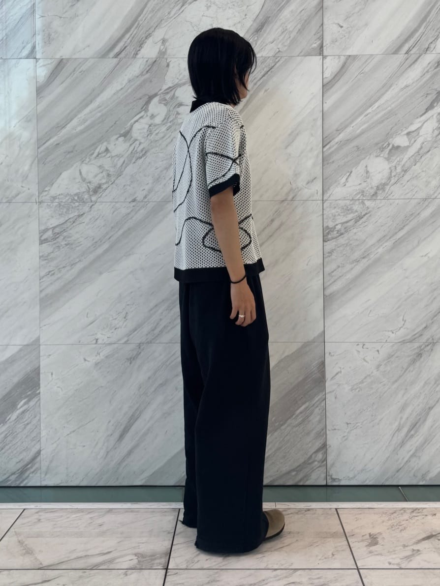 simさんの「tk.TAKEO KIKUCHI｜◆ラインアートニットポロ」を使ったコーディネート