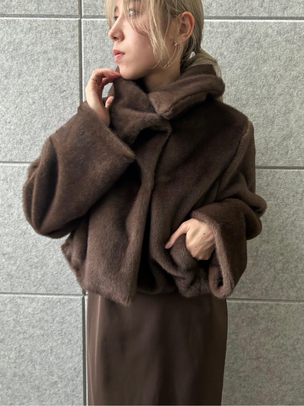 honoka Aさんの「CODE A｜faux mink short jacket」を使ったコーディネート