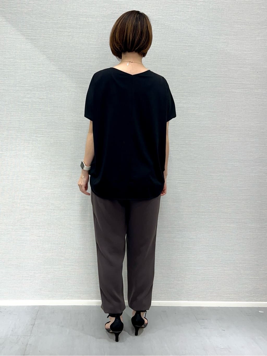 Shinakoさんの「UNTITLED｜【接触冷感/洗える】Vネックコットンプルオーバー」を使ったコーディネート