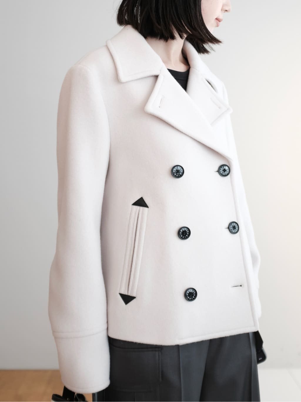 Kishimotoさんの「DRESSTERIOR｜◆Dhyana．（ディアナドット） バックファスナー チェルシーブーツ」を使ったコーディネート