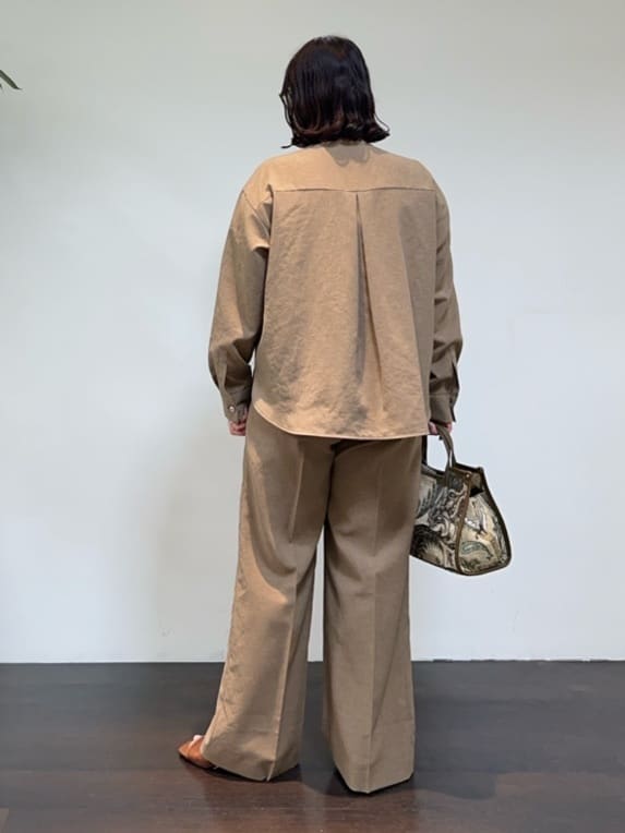 Asamiさんの「UNTITLED｜【セットアップ可/はっ水/通勤】リラククール 半袖ブラウス」を使ったコーディネート