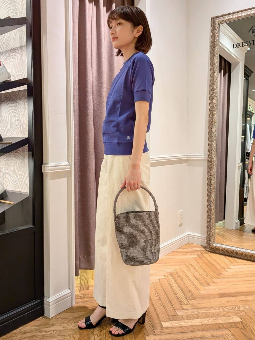 saoriさんの「DRESSTERIOR｜【定番/人気】ラグランハーフスリーブプルオーバー」を使ったコーディネート