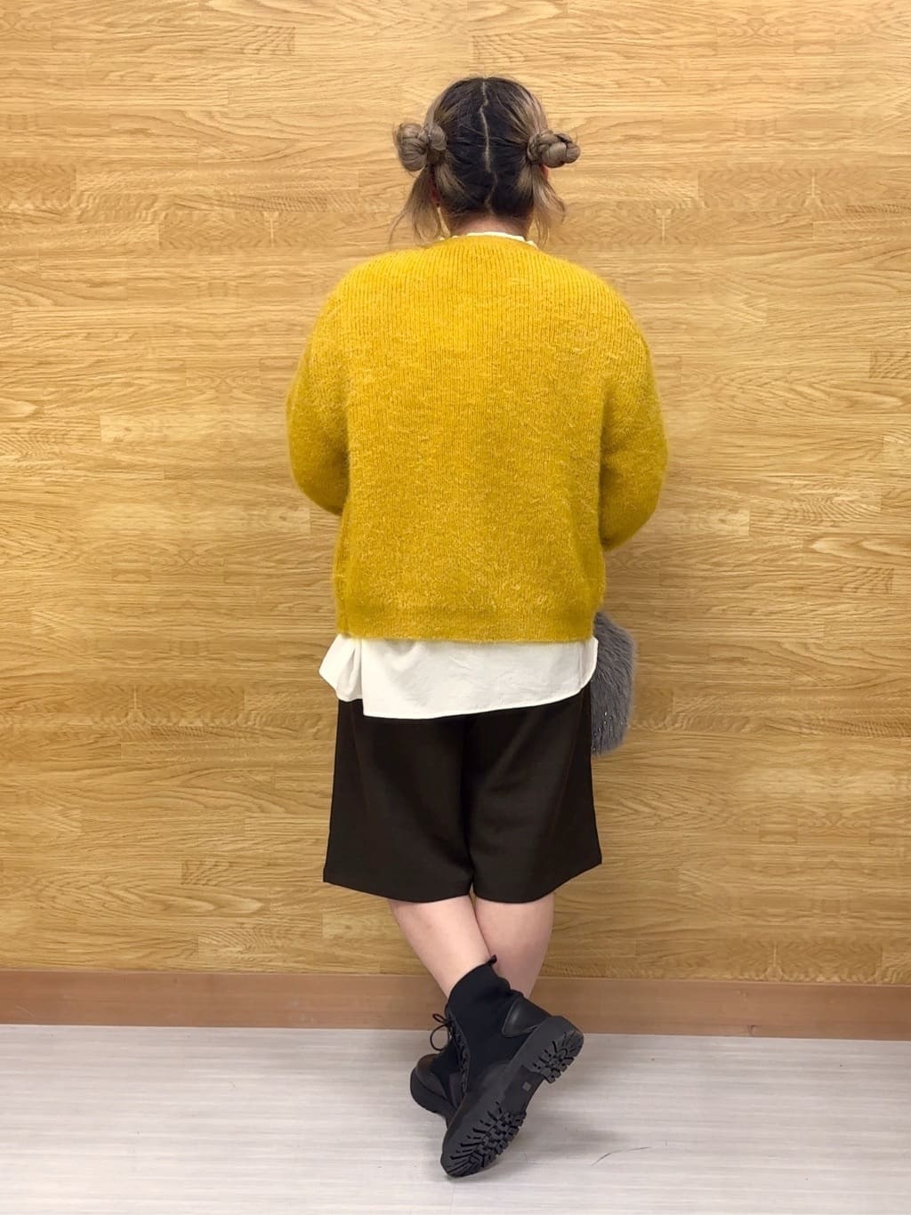 ぁむさんの「SHOO･LA･RUE｜【洗濯機可/S-LL】リボンブラウス」を使ったコーディネート