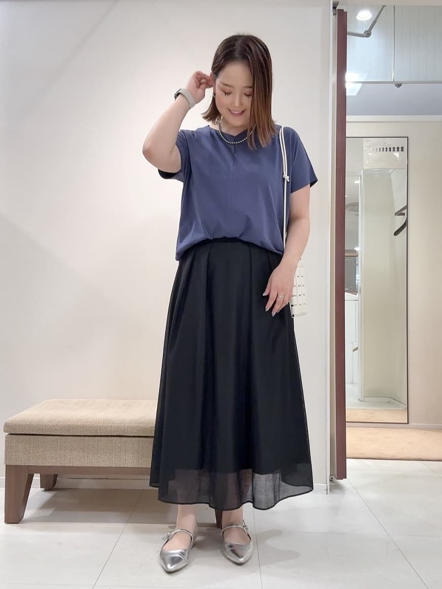YUIさんの「UNTITLED｜【接触冷感/洗える】Vネックコットンプルオーバー」を使ったコーディネート