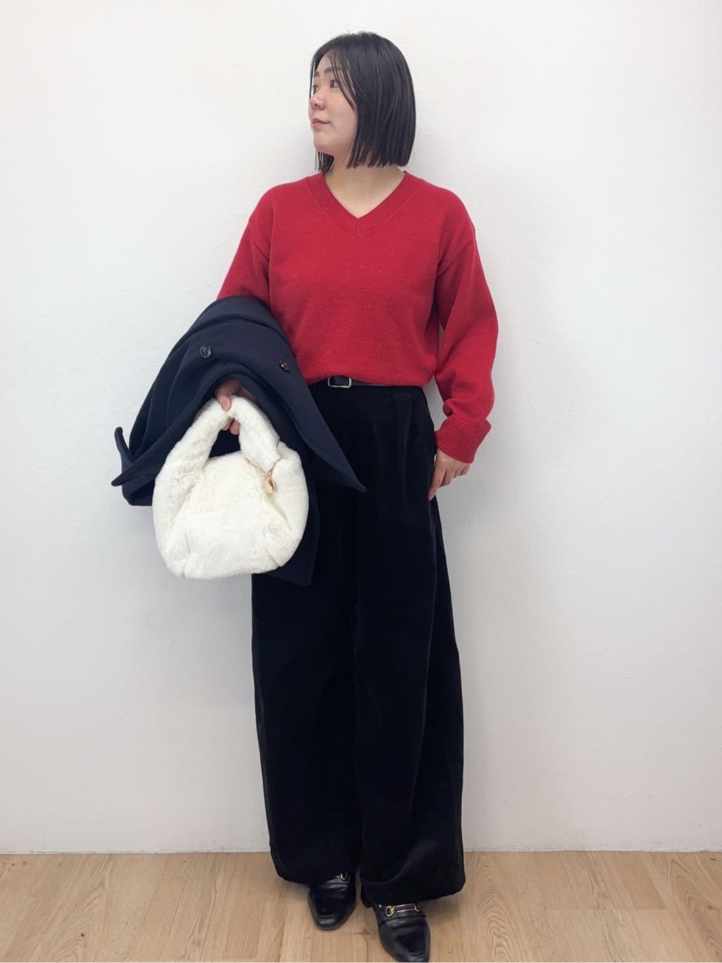 Takeさんの「OPAQUE.CLIP｜カシミヤブレンドウールミドルピーコート」を使ったコーディネート
