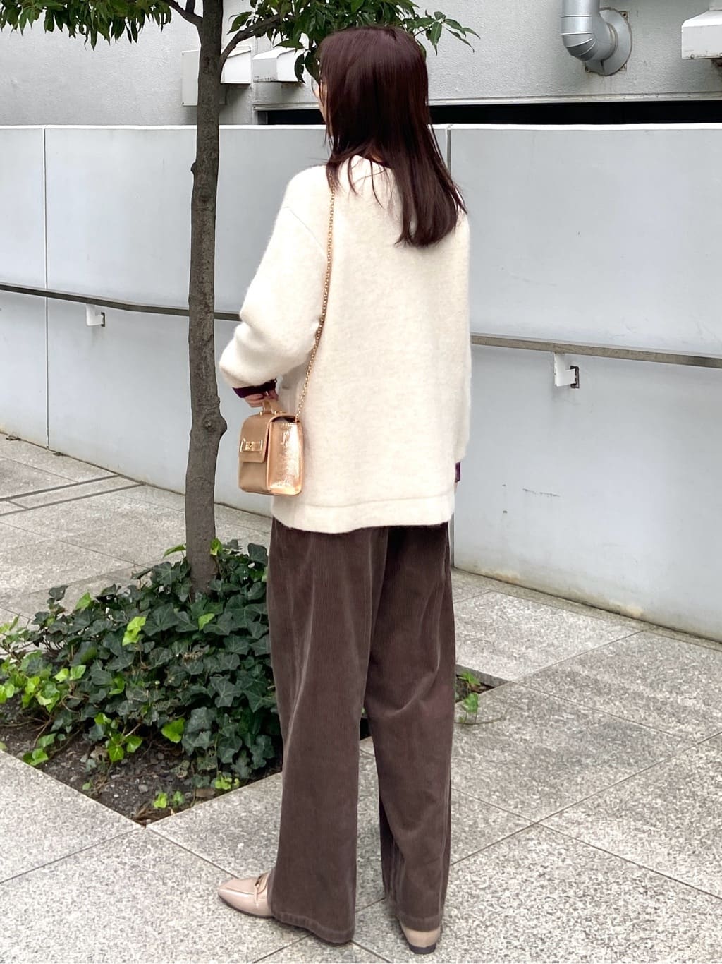 めぐさんの「OPAQUE.CLIP｜コーデュロイワイドパンツ【洗濯機OK】」を使ったコーディネート