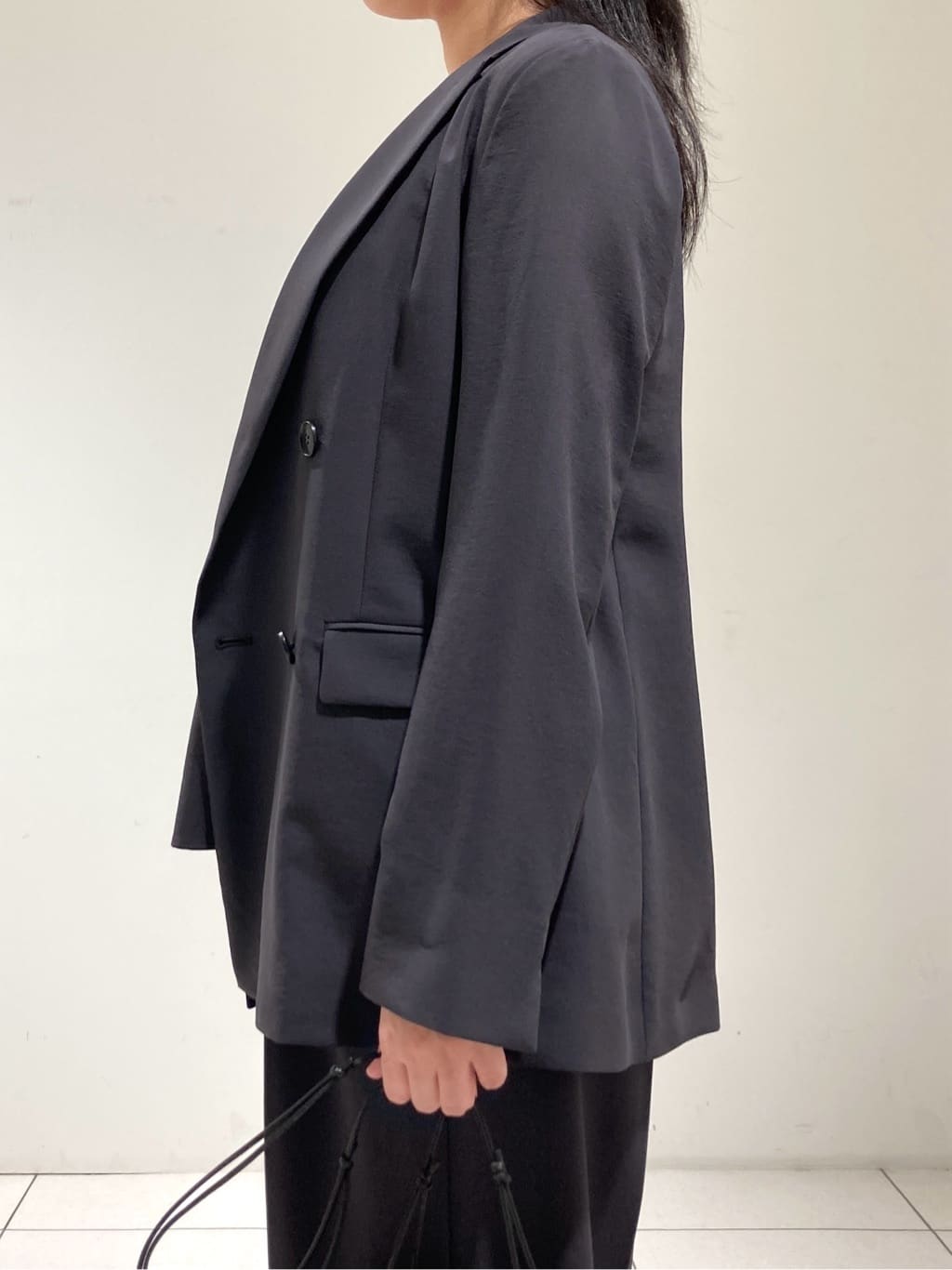 momokoさんの「INDIVI｜【軽く羽織れる！】ダブルジャケット」を使ったコーディネート