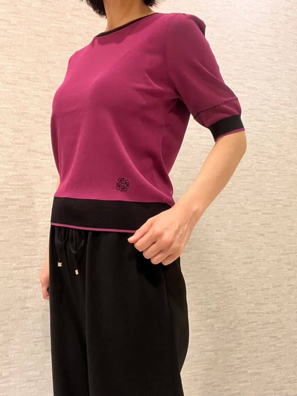 marikoさんの「Reflect｜【WEB先行カラーあり／手洗い可／アンサンブル可】バイカラー五分袖ニット」を使ったコーディネート
