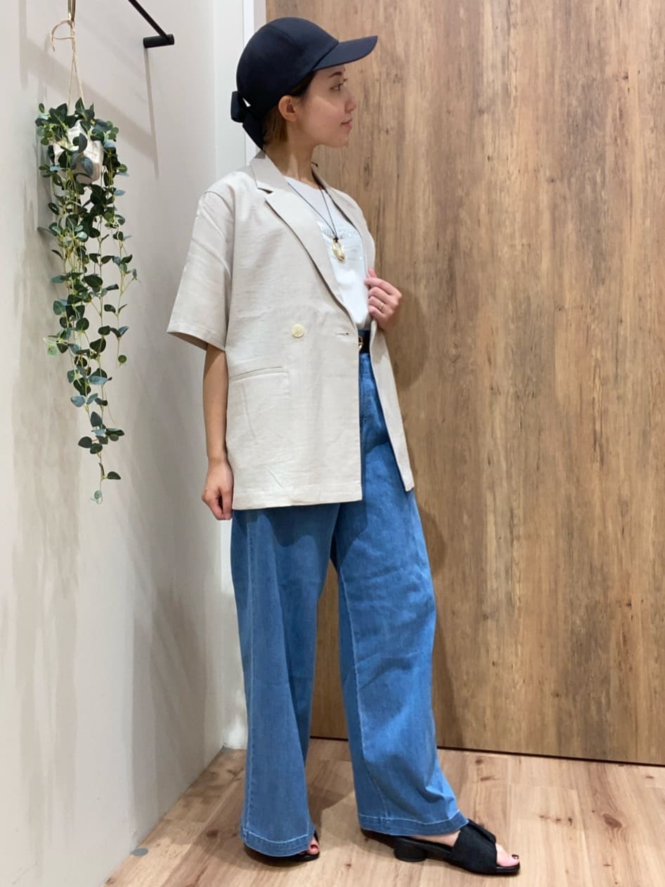 まなしぃさんの「grove｜軽やかに羽織れて、きちんと見え ハーフスリーブテーラードジャケット」を使ったコーディネート