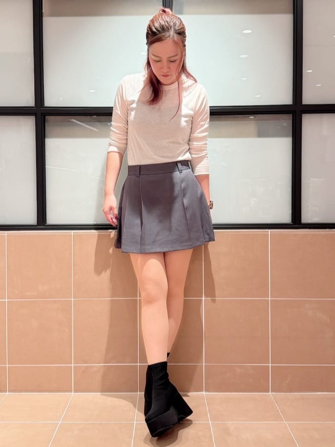 すみれさんの「ESPERANZA｜厚底ニットショートブーツ」を使ったコーディネート