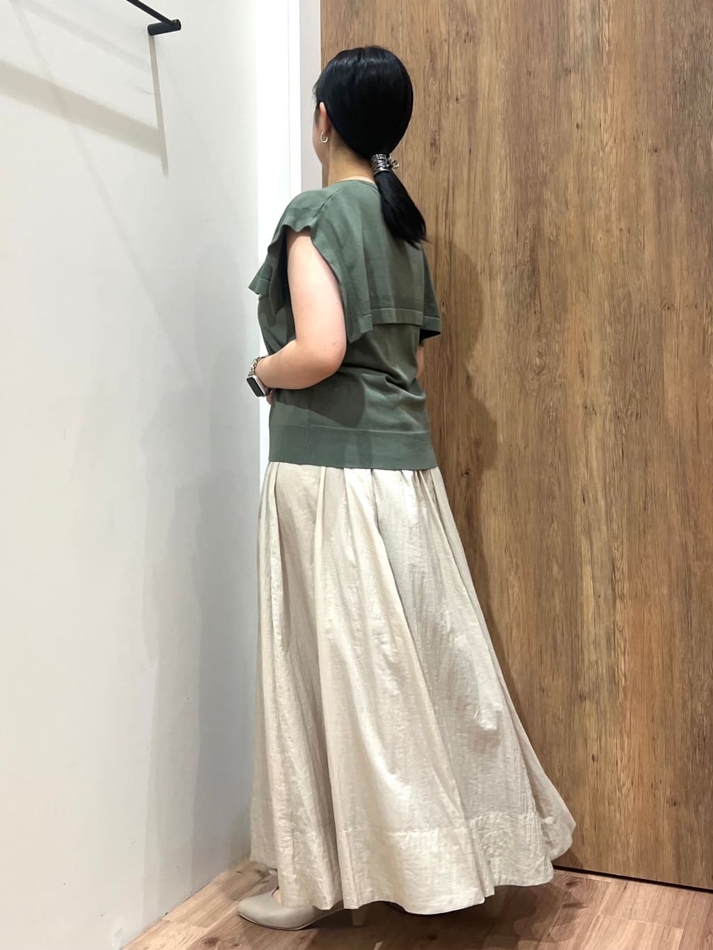 Reinaさんの「grove｜【ひんやり/UVカット】大人の可愛さ　セーラーカラーニット」を使ったコーディネート