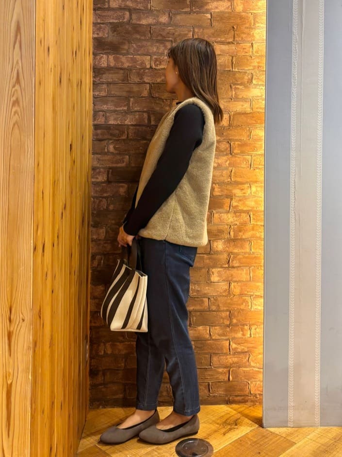 mieさんの「SHOO･LA･RUE｜【絶妙なゆるピタ/洗濯機可】ちくちくしにくい リブハイネックやわらかニット」を使ったコーディネート