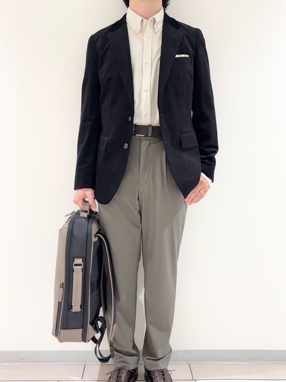 及川さんの「TAKEO KIKUCHI｜【Sサイズ～】ストレッチコーデュロイ ジャケット」を使ったコーディネート