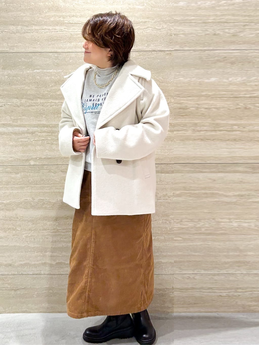 NAMIさんの「OPAQUE.CLIP｜カシミヤブレンドウールミドルピーコート」を使ったコーディネート