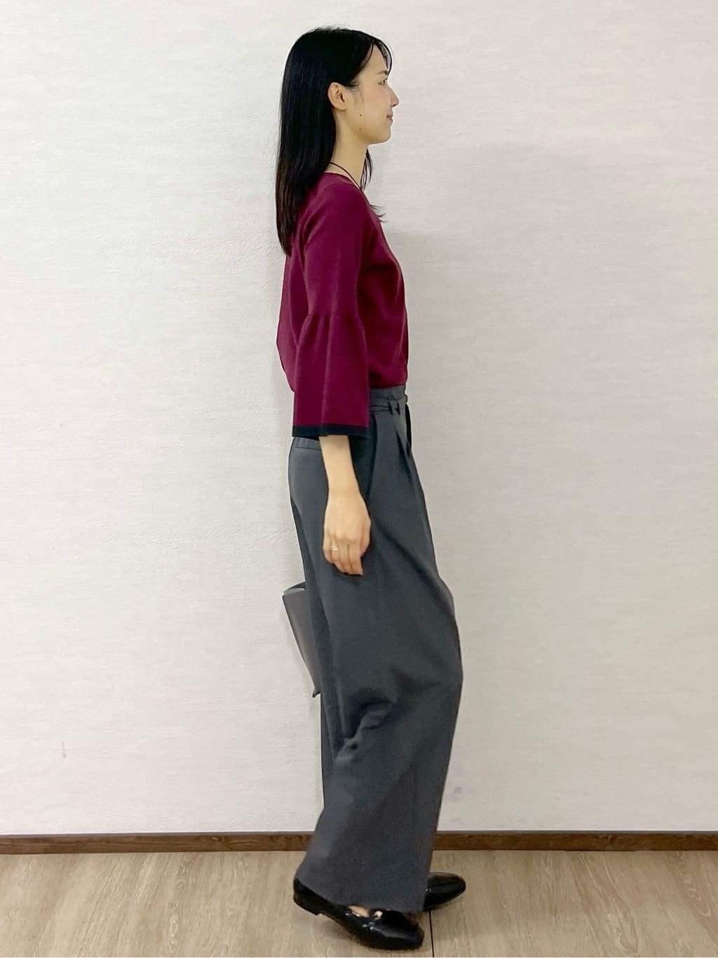 sachikoさんの「OPAQUE.CLIP｜ベルト付きタックワイドパンツ【洗濯機OK】」を使ったコーディネート