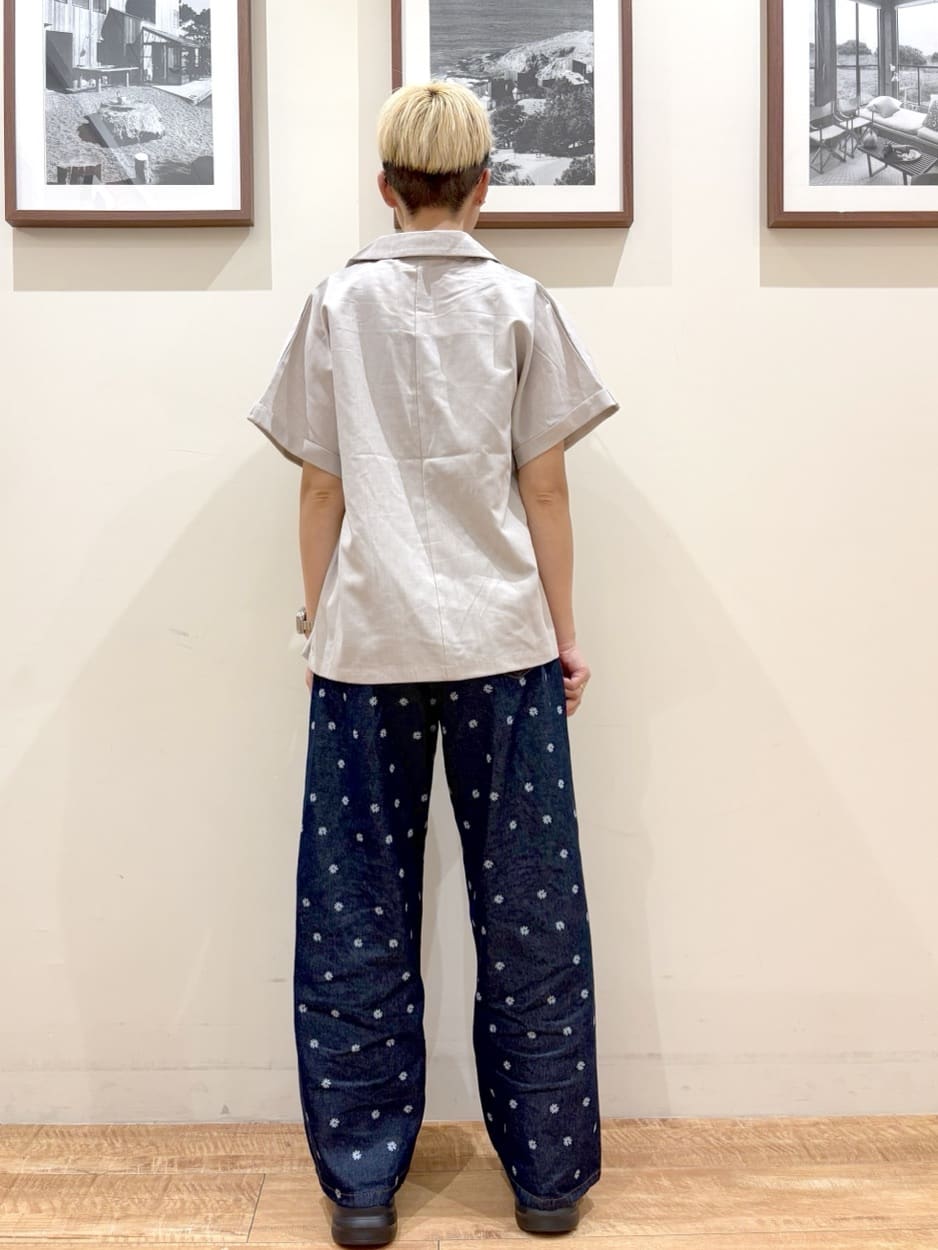 Ayumiさんの「SHOO･LA･RUE｜【S-LL】さらりと着たい大人のための 麻調半袖ジャケット」を使ったコーディネート