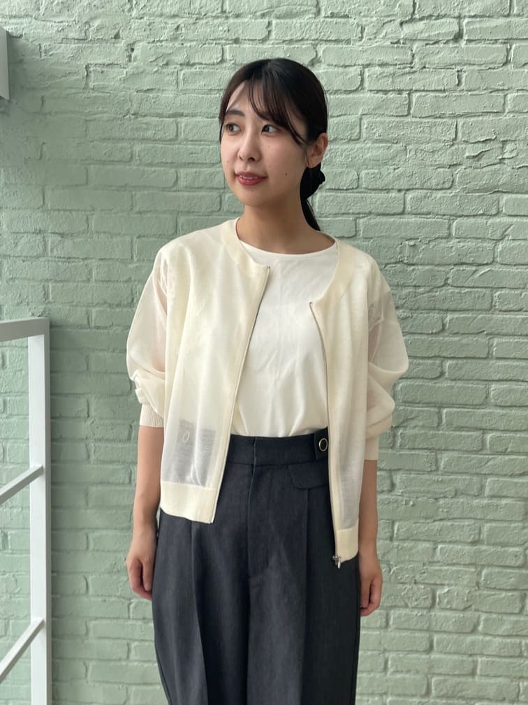 abeさんの「Couture brooch｜LEVITAシアージップアップブルゾン」を使ったコーディネート