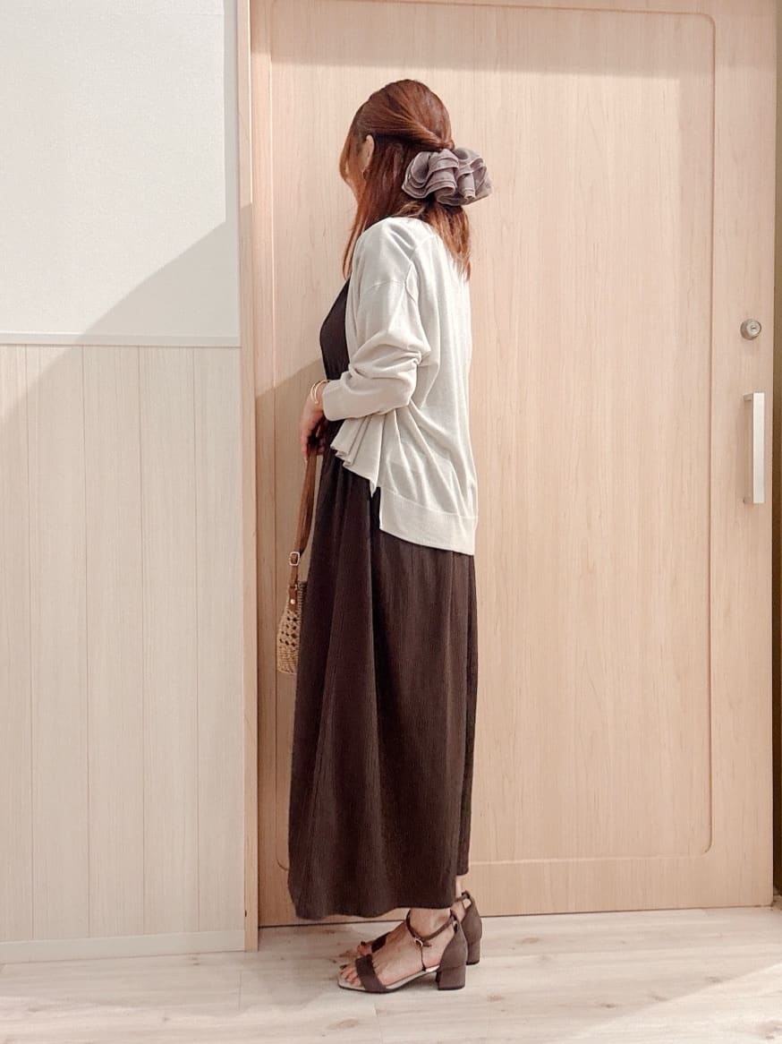 モカさんの「SHOO･LA･RUE｜【前後2WAY】さらりと大人上品に 楊柳フレンチワンピース」を使ったコーディネート