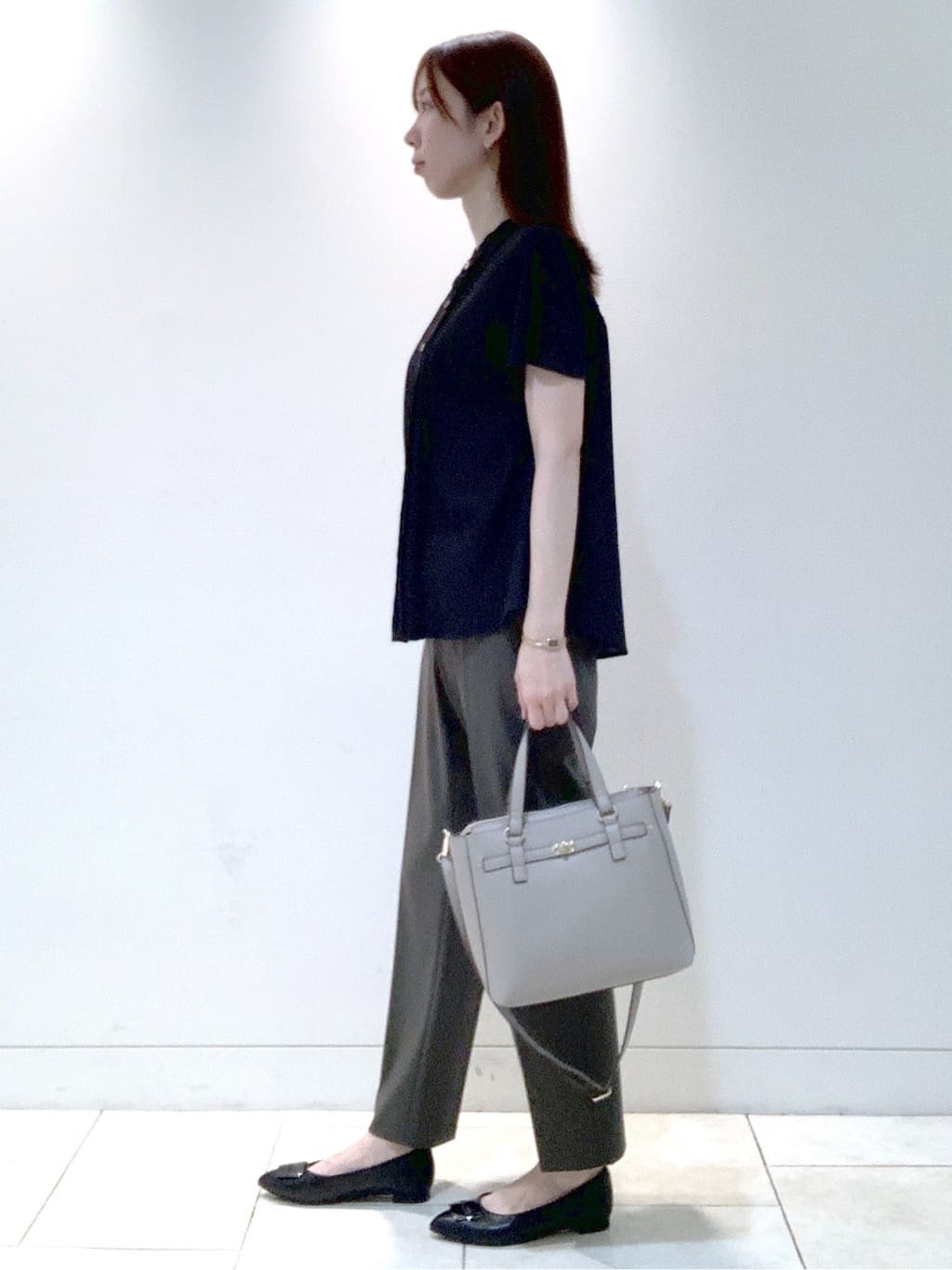 ヤマグチさんの「Reflect｜【私のパンツ／手洗い可】ベーシックテーパードパンツ」を使ったコーディネート
