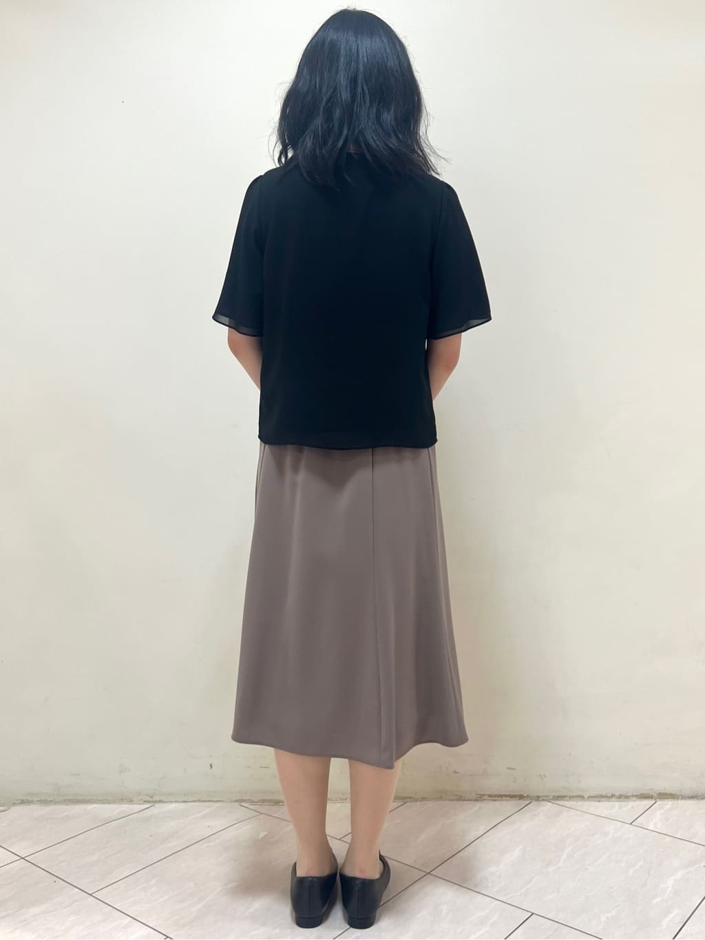 yanaさんの「Reflect｜【美シルエット】ソフトマーメイドスカート」を使ったコーディネート