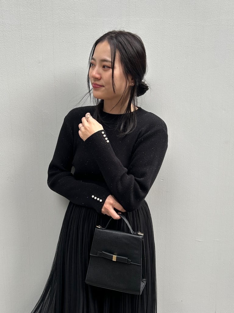 shinoさんの「Couture brooch｜【S-LL/キラキラリブニット】チュールドッキング ワンピース」を使ったコーディネート