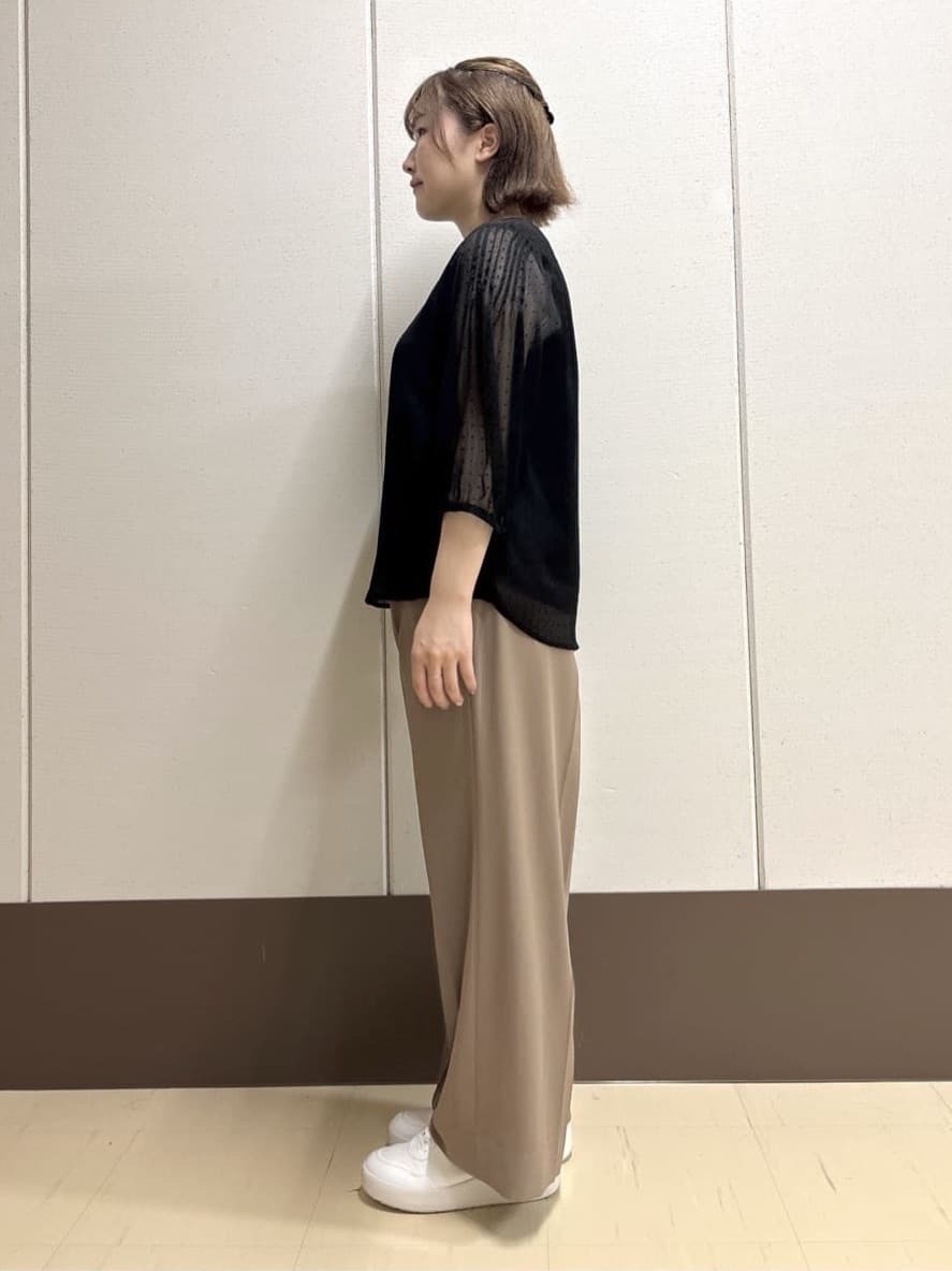 Rikoさんの「INDIVI｜フロッキードットブラウス」を使ったコーディネート