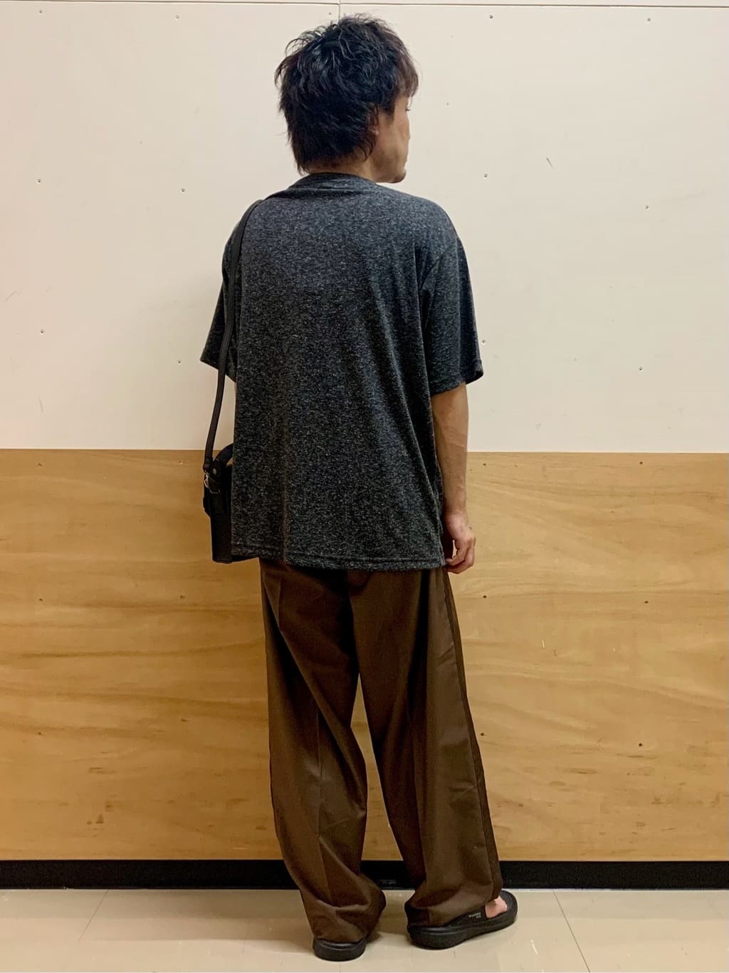 MATUさんの「THE SHOP TK｜ポリ麻刺繍半袖Tシャツ」を使ったコーディネート