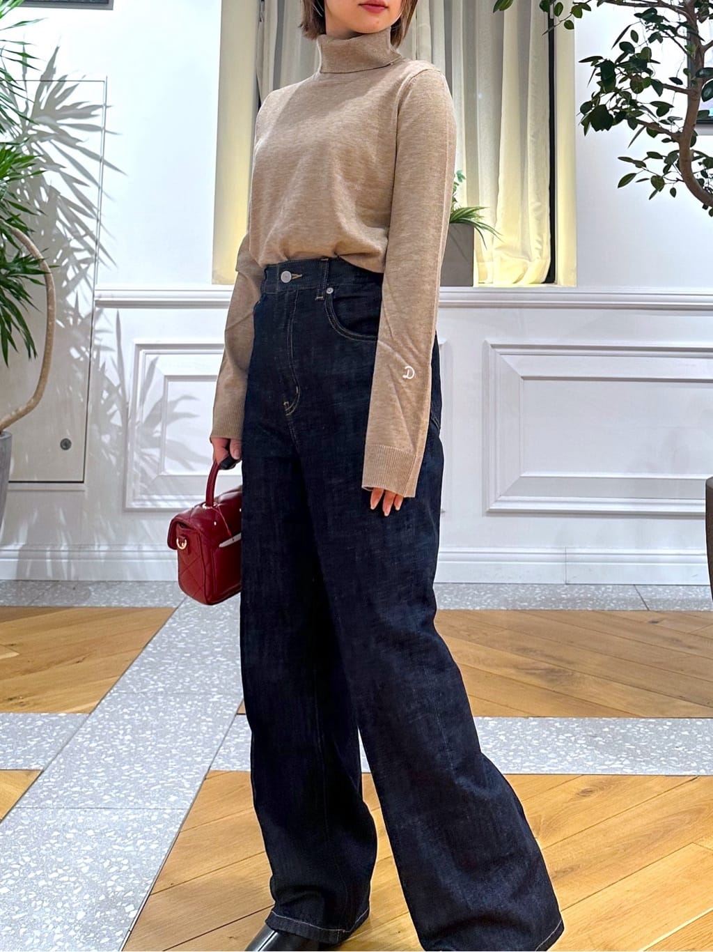 なべこさんの「DRESSTERIOR｜【otonaMUSE5月号掲載】センタープレス ワイドストレートデニム」を使ったコーディネート
