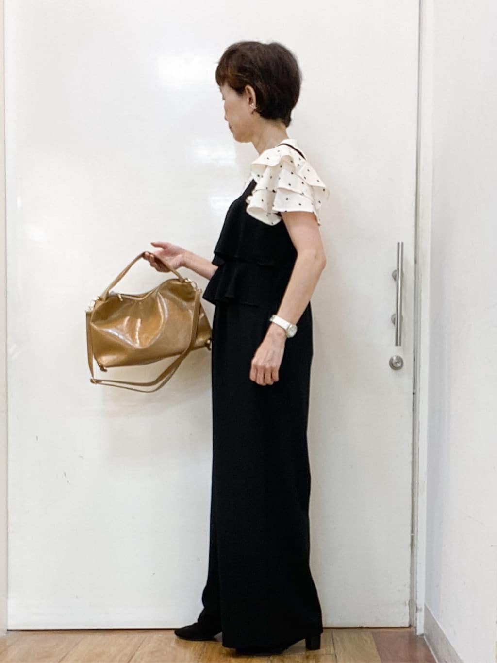 みぃさんの「SHOO･LA･RUE｜【無地/ドット柄】お袖フリルが華やぐ きれいめブラウス」を使ったコーディネート