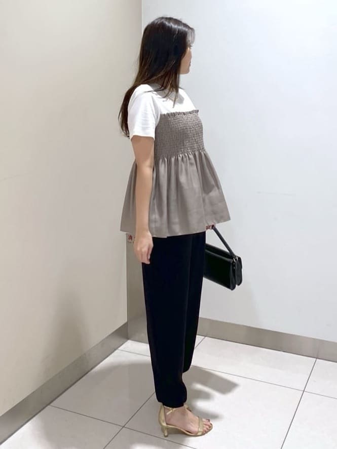 kanaさんの「UNTITLED｜【コットン100/洗える/Tシャツ】シャーリングドッキングペプラム」を使ったコーディネート
