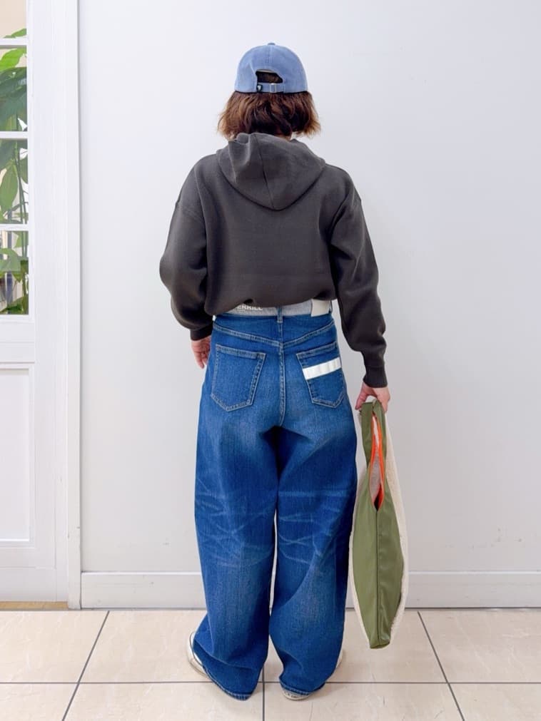 Osawaさんの「Dessin｜【洗える／体型カバー】ちょうどいいニットパーカ」を使ったコーディネート