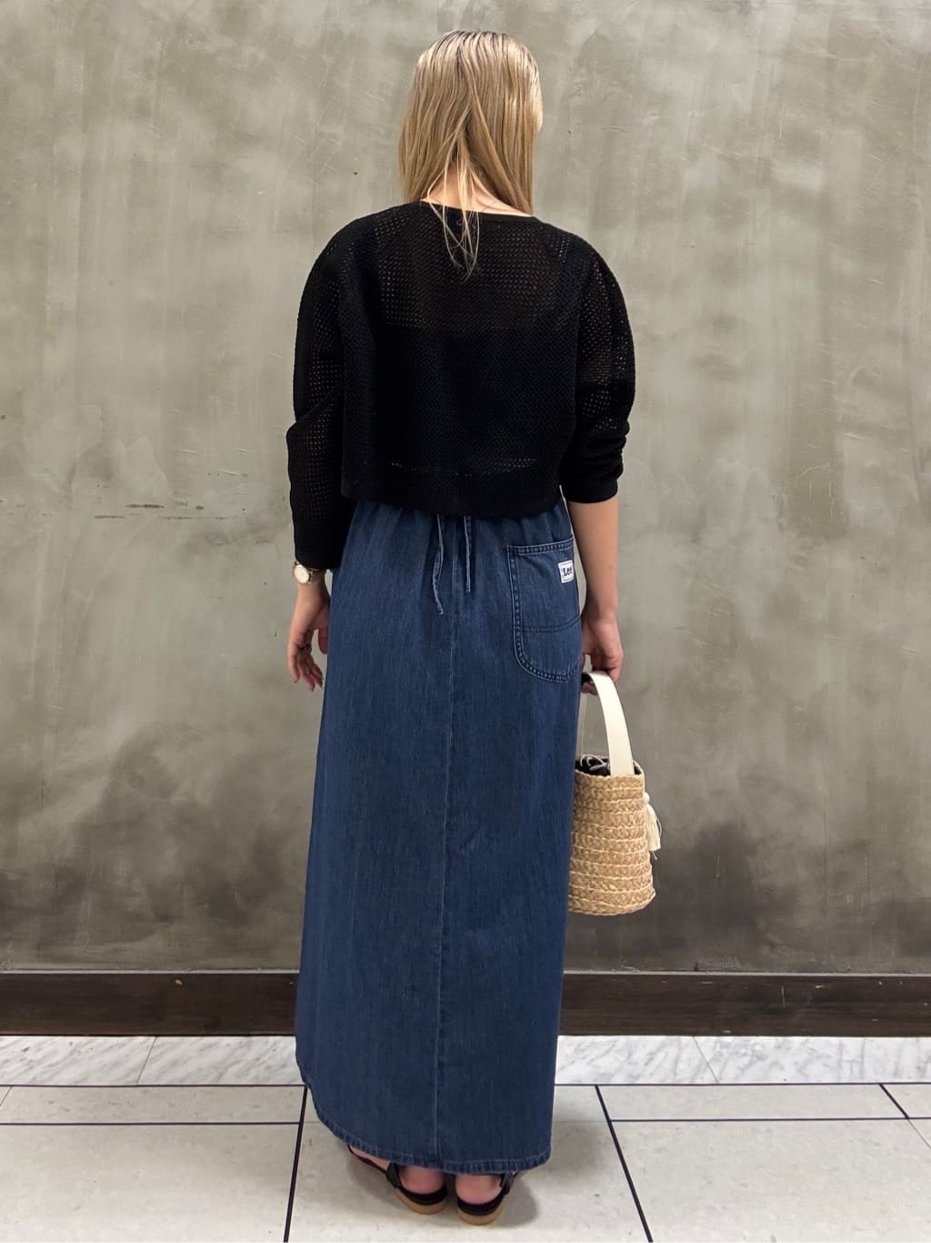minaさんの「grove｜【Lee&times;grove別注】3WAY　BUSTIER　SKIRT」を使ったコーディネート